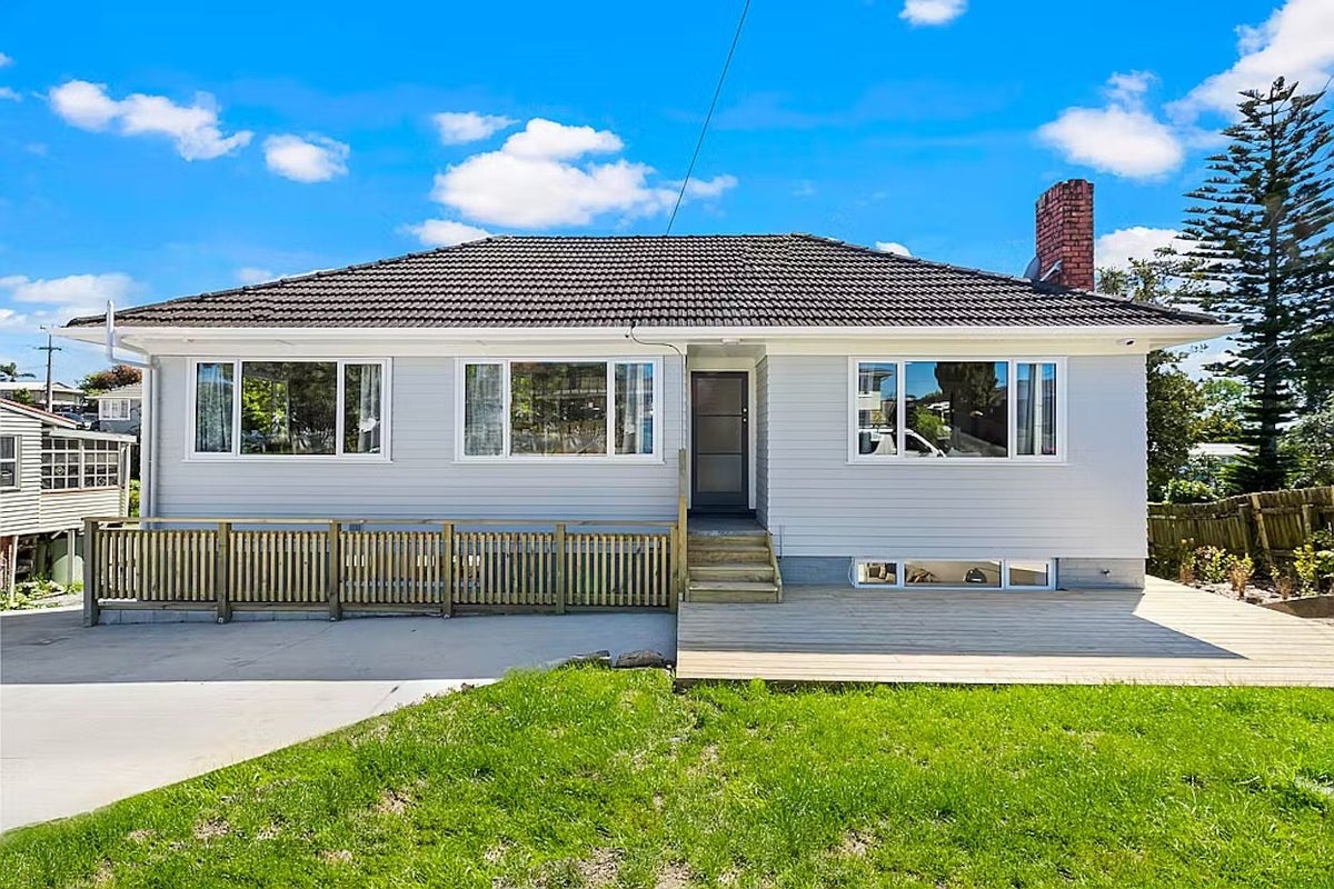 6 Alston Avenue, Kelston, Auckland - Carousel 20