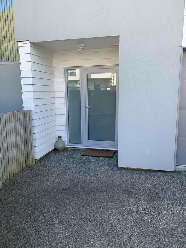 36C Erlestoke Crescent, Churton Park, Wellington - Carousel 2