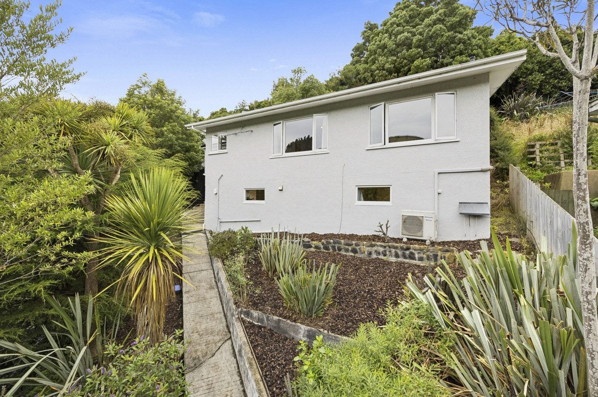 464 North Road, Normanby, Dunedin - Carousel 1