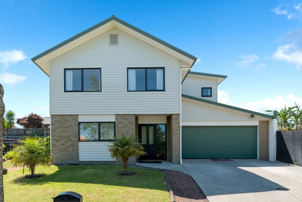 16 Pyramid Place, Glen Eden, Auckland - Carousel 2