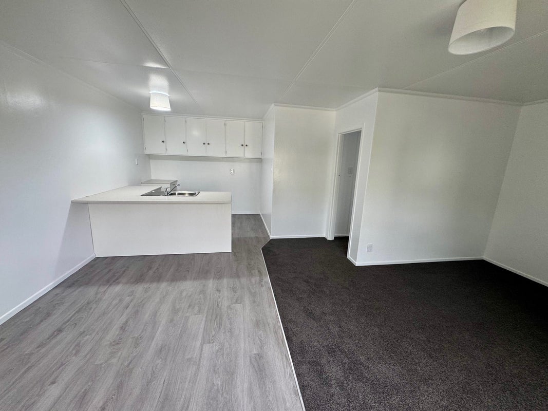 26 Tawa Road, Onehunga, Auckland - Carousel 1