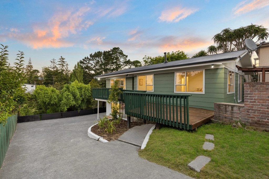 14 Withers Road, Glen Eden, Auckland - Carousel 1