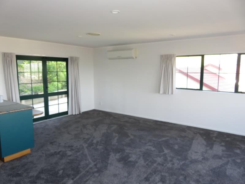 34B Woodridge Drive, Woodridge, Wellington - Carousel 2