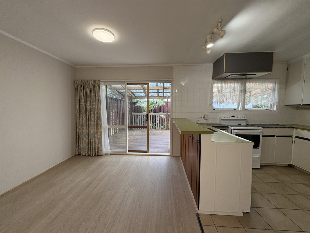 54 Beechdale Crescent, Pakuranga Heights, Auckland - Carousel 2