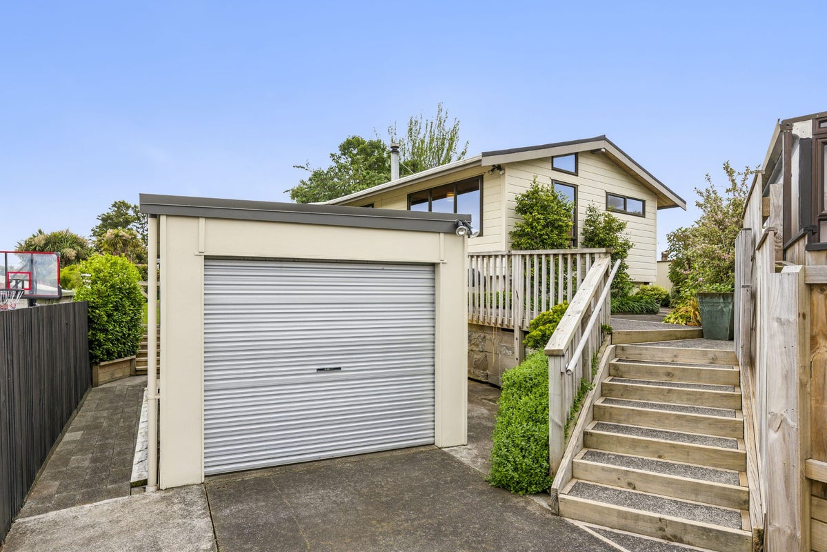 41A RAUMATI RD, Raumati Beach, PARAPARAUMU - Carousel 2