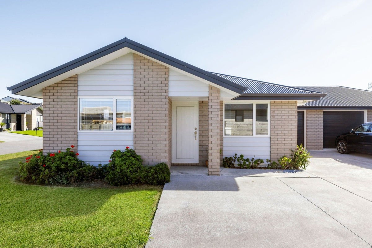24 Shrule Place, Huntington, Hamilton - Carousel 1