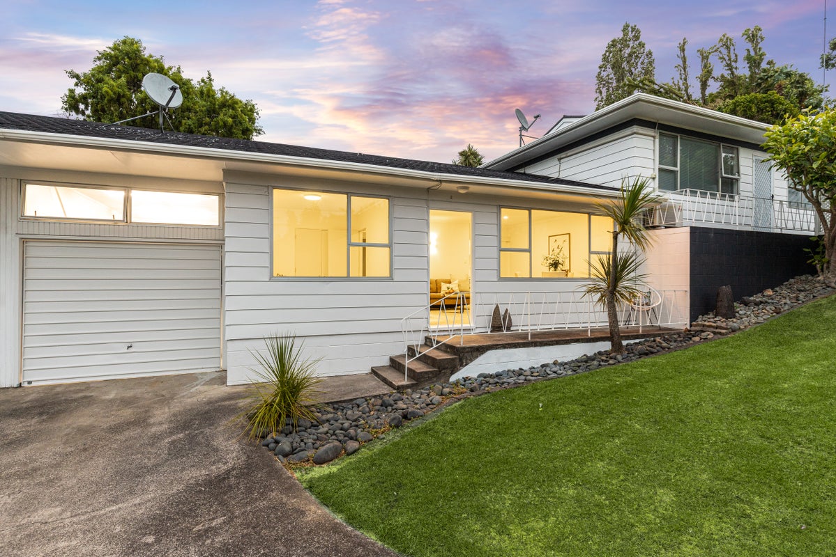 2/15 Houghton Street, Meadowbank, Auckland - Carousel 2