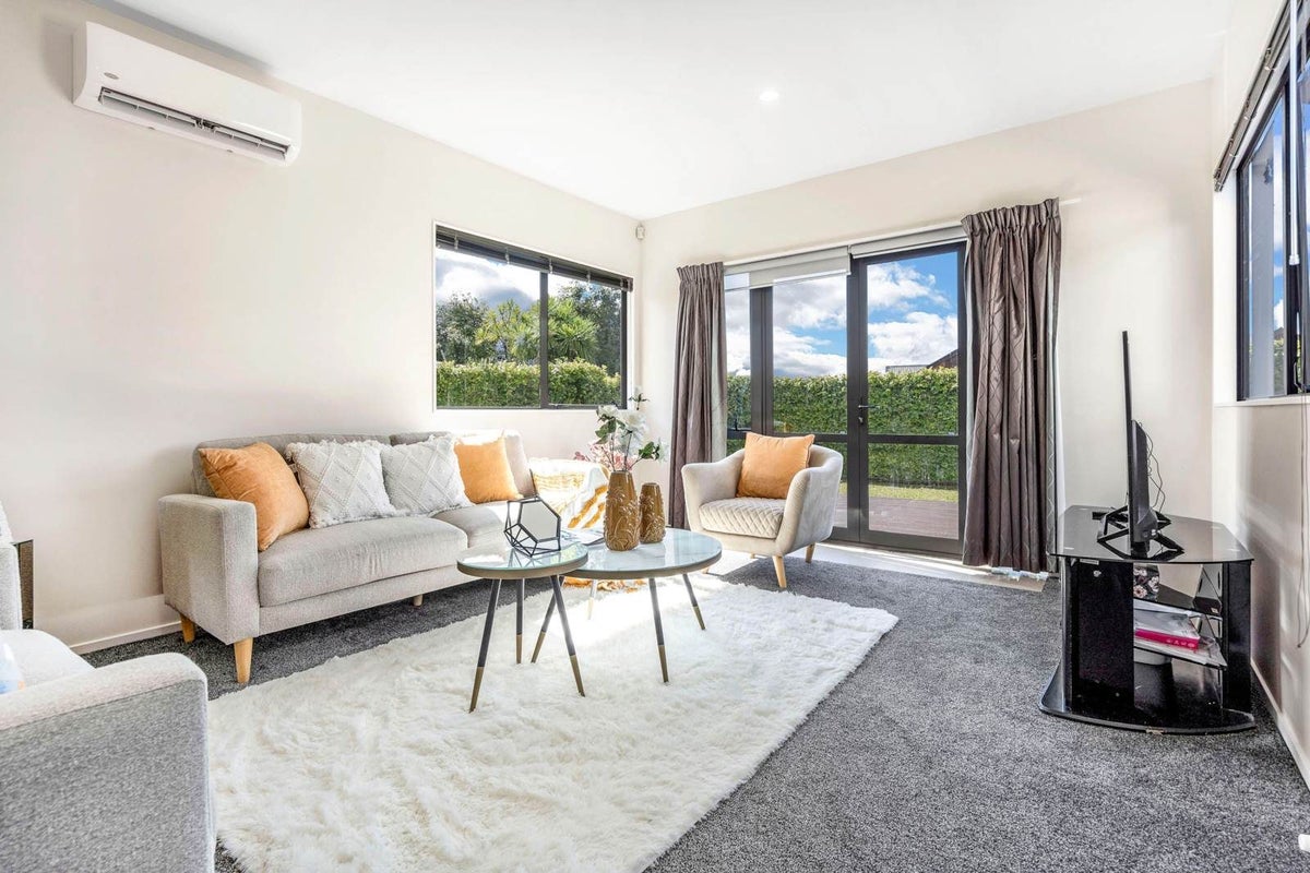 6/167 Whitney Street, Blockhouse Bay, Auckland - Carousel 2