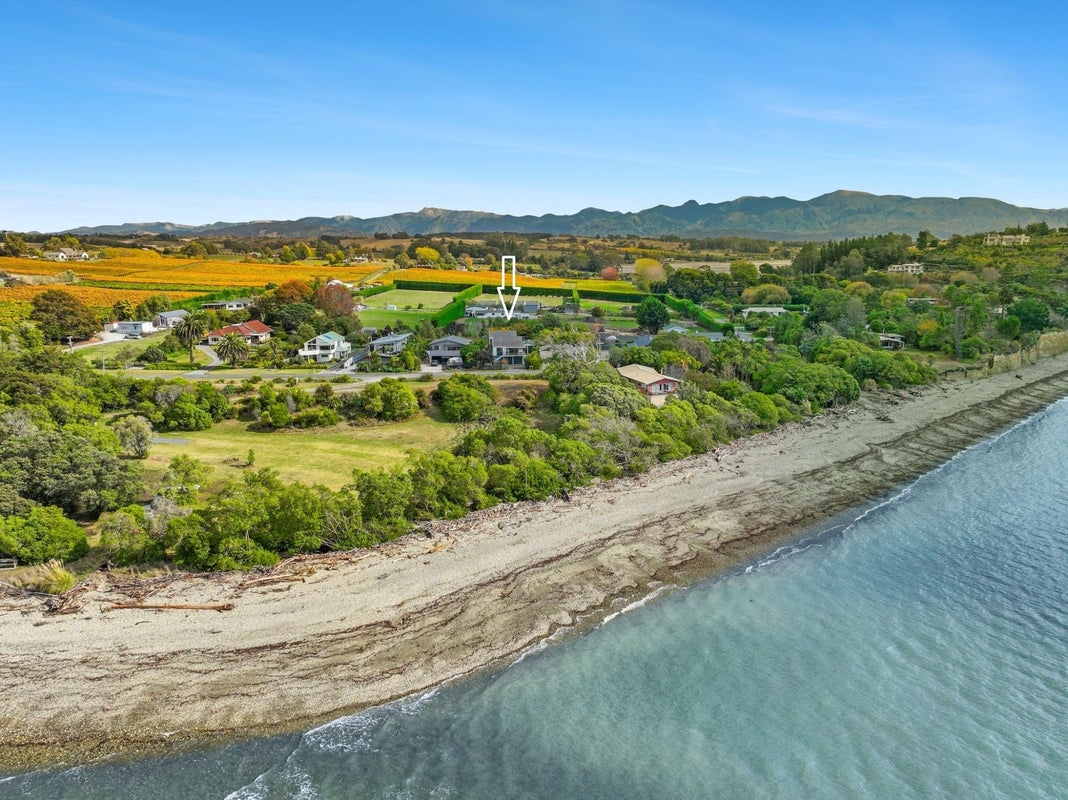 8 Cliff Road, Tasman - Carousel 2