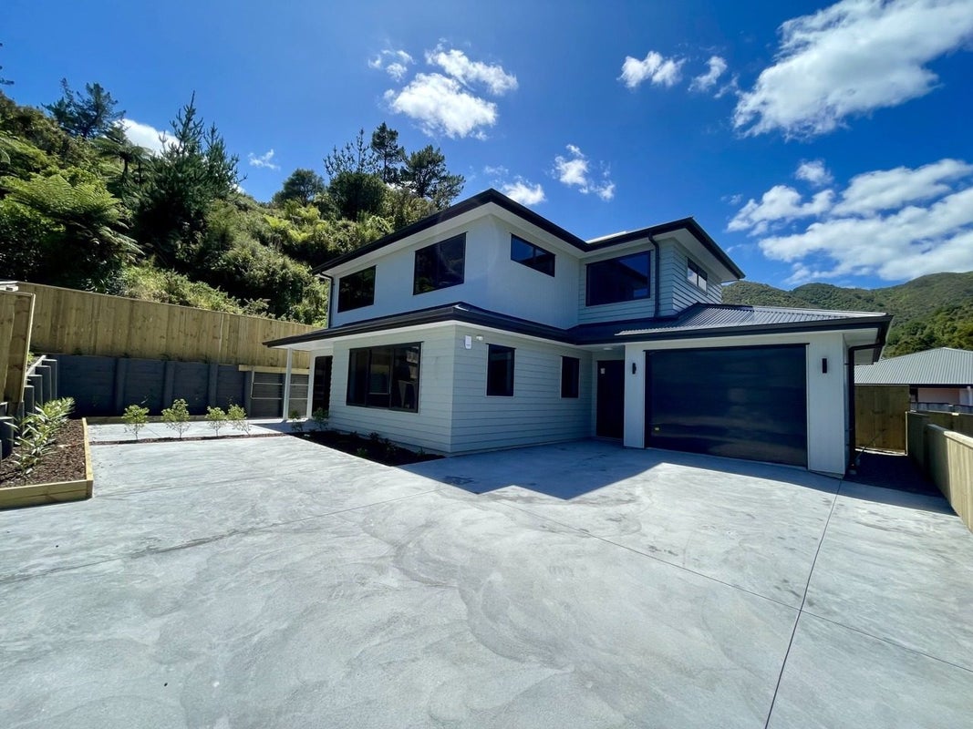 77 Tawhai Street, Stokes Valley, Lower Hutt - Carousel 1