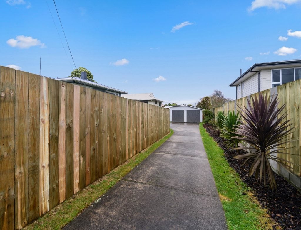 27A Coulter Road, Owhata, Rotorua - Carousel 12