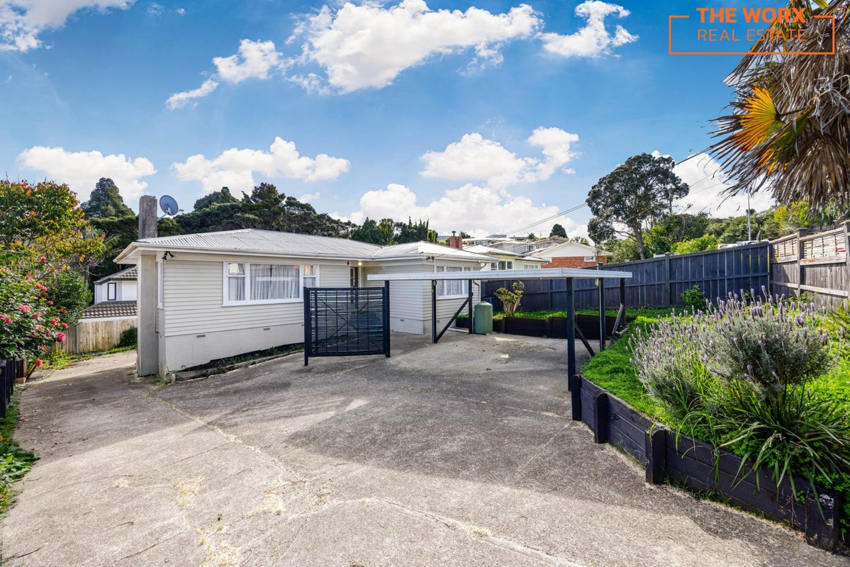 1/84 Lake Road, Northcote, Auckland - Carousel 1