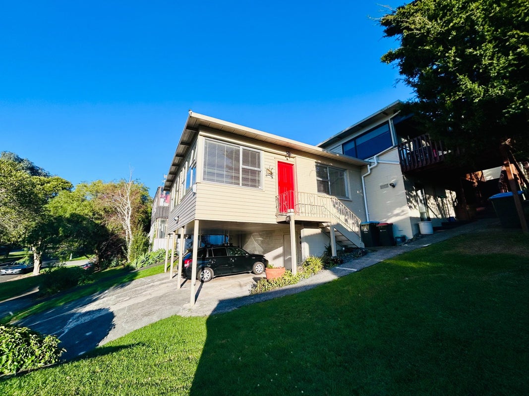 1/27 Simkin Avenue, St Johns, Auckland - Carousel 1