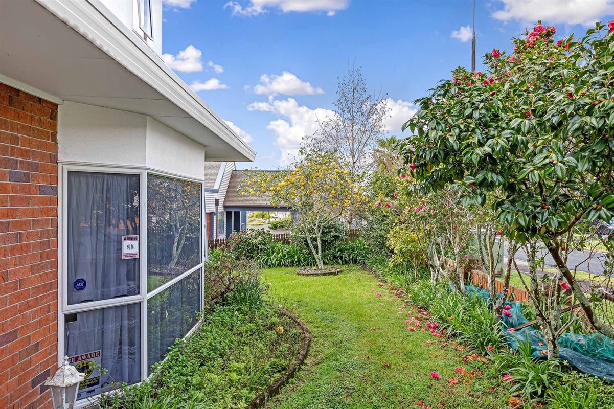 10 Belvedere Court, West Harbour, Auckland - Carousel 23