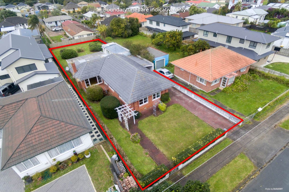 67 Archibald Road, Kelston, Auckland - Carousel 1
