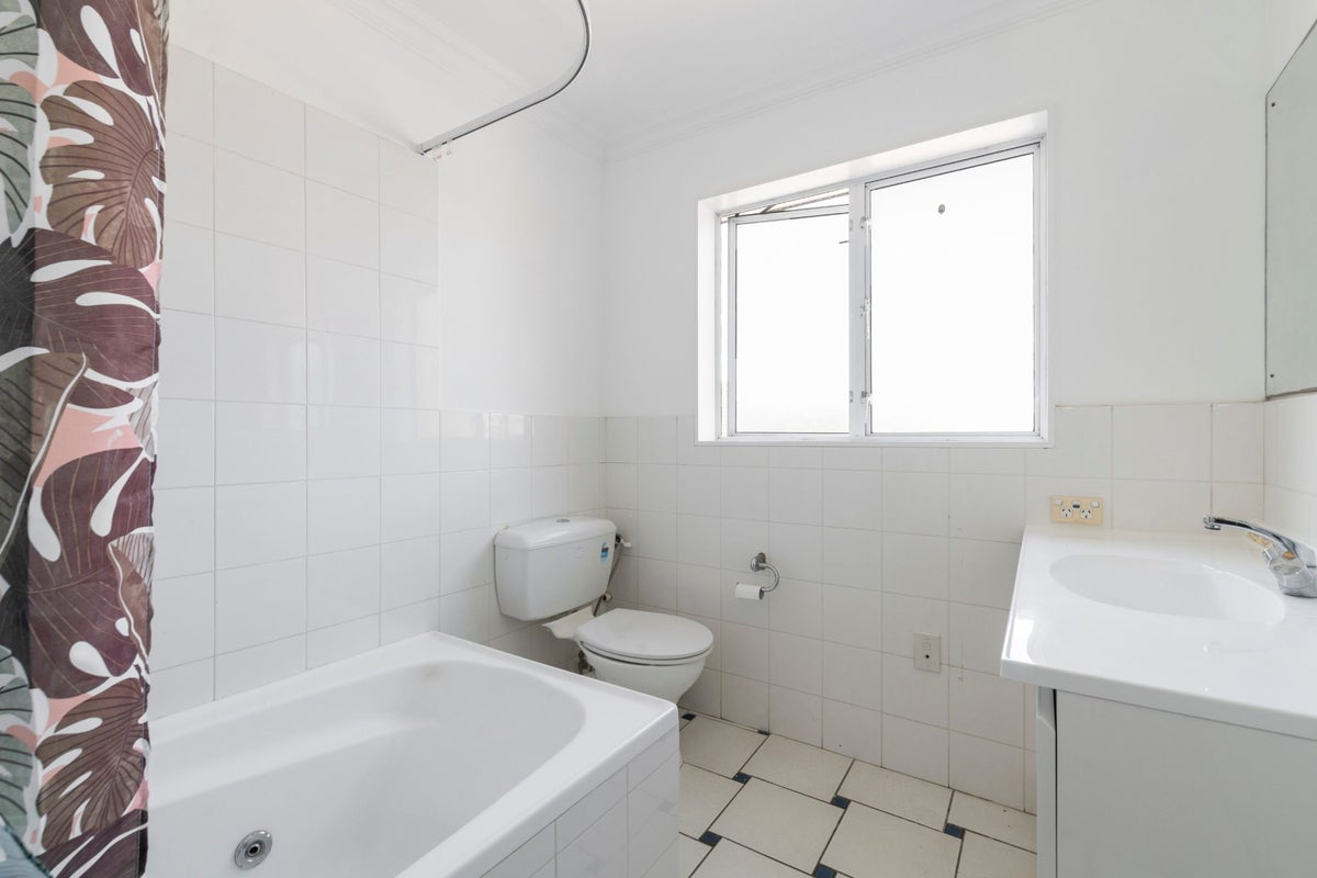 5 Millard Street, Three Kings, Auckland - Carousel 13