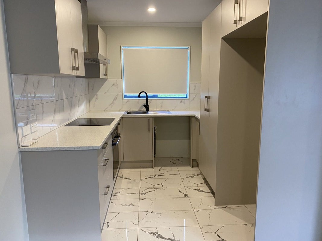 33A Scotts Road, Manurewa East, Auckland - Carousel 2