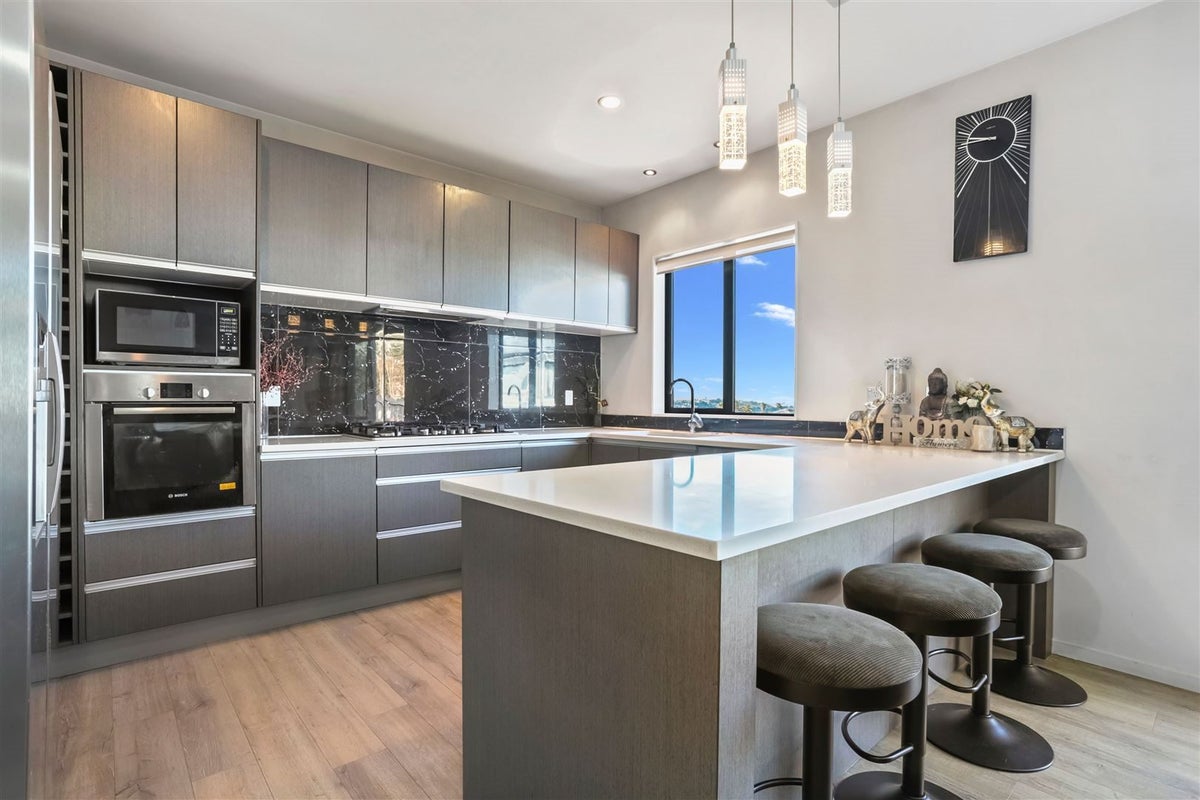 238 Sturges Road, Henderson, Auckland - Carousel 1