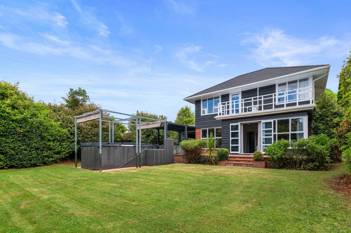 23 Sophia Street, Glenholme, Rotorua, Bay Of Plenty - Carousel 2
