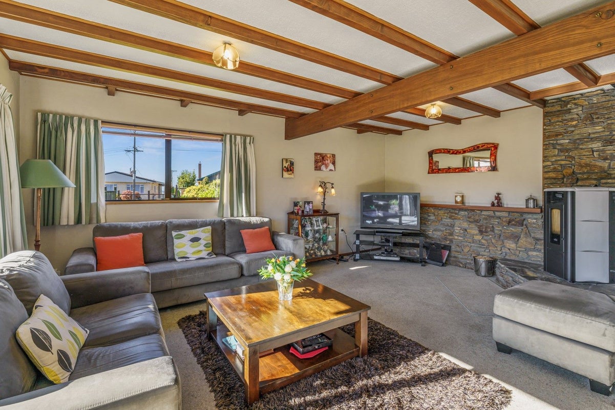 1/30 Hull Street, South Hill, Oamaru - Carousel 1