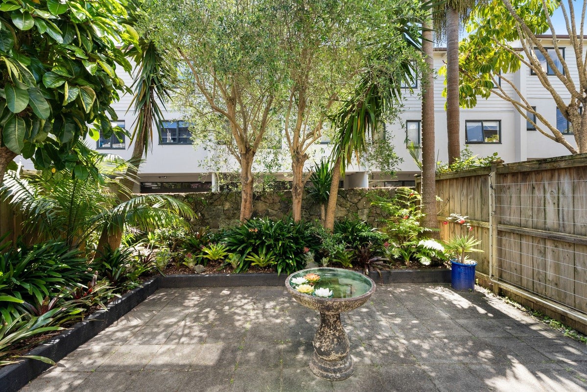 4/76 Galway Street, Onehunga, Auckland - Carousel 1