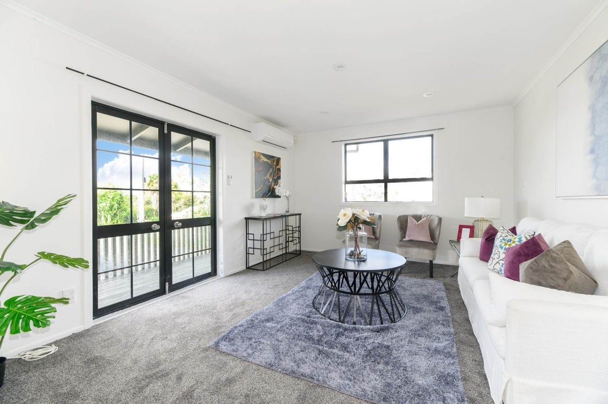 276 Sturges Road, Henderson, Auckland - Carousel 2