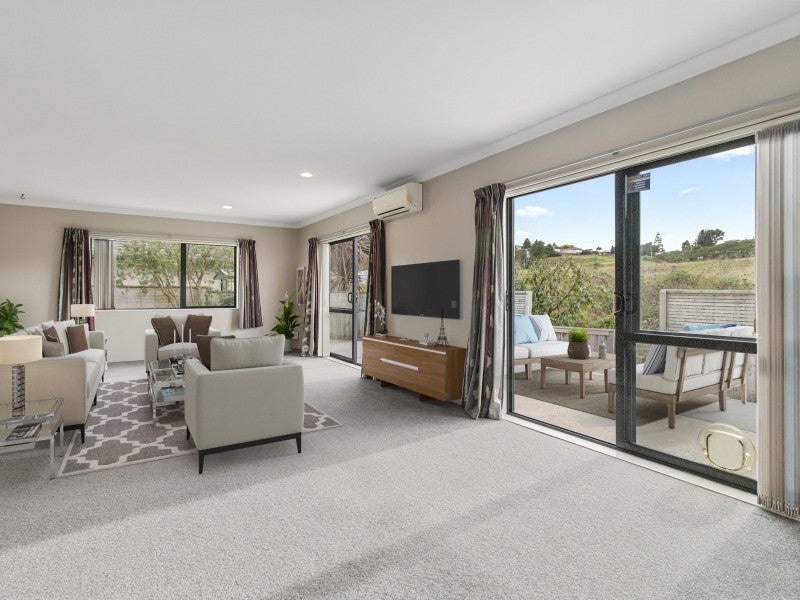 41 Lisa Place, Brookfield, Tauranga - Carousel 2