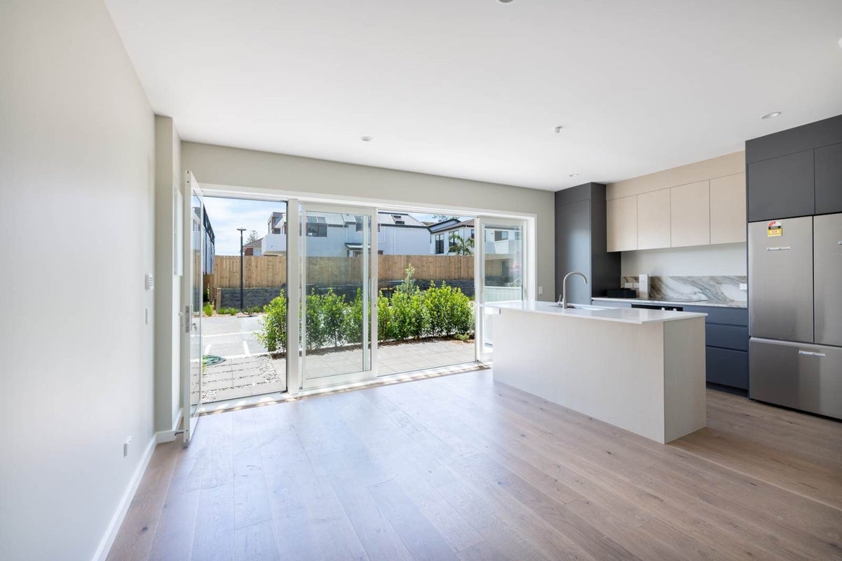 12/245 Kepa Road, Mission Bay, Auckland - Carousel 1