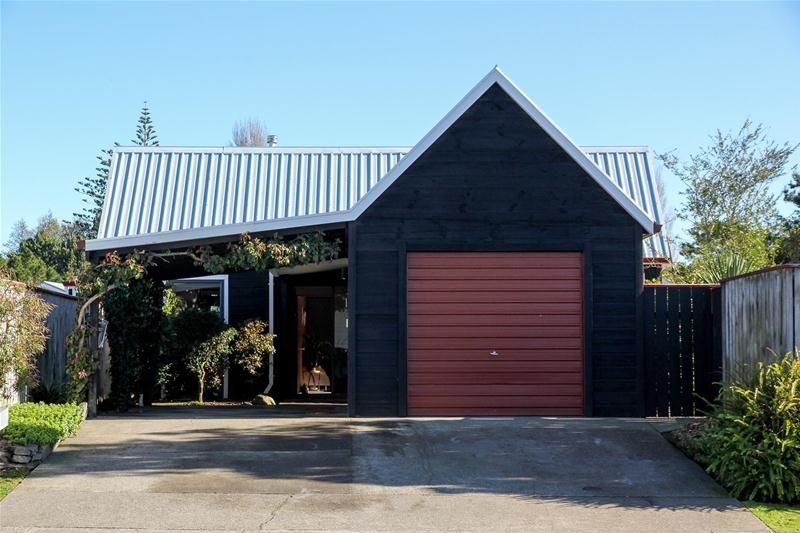 51 Heta Road, Highlands Park, New Plymouth - Carousel 1
