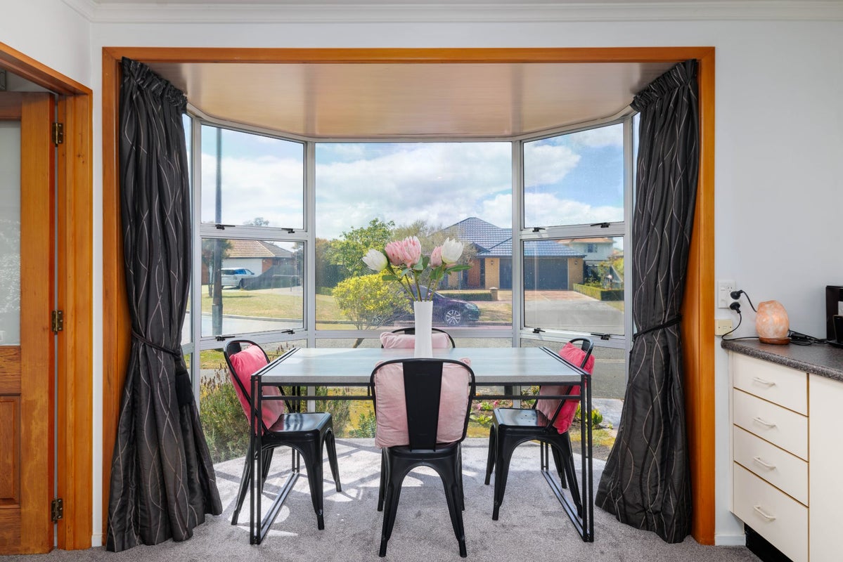 134 Inwoods Close, Parklands, Christchurch - Carousel 2