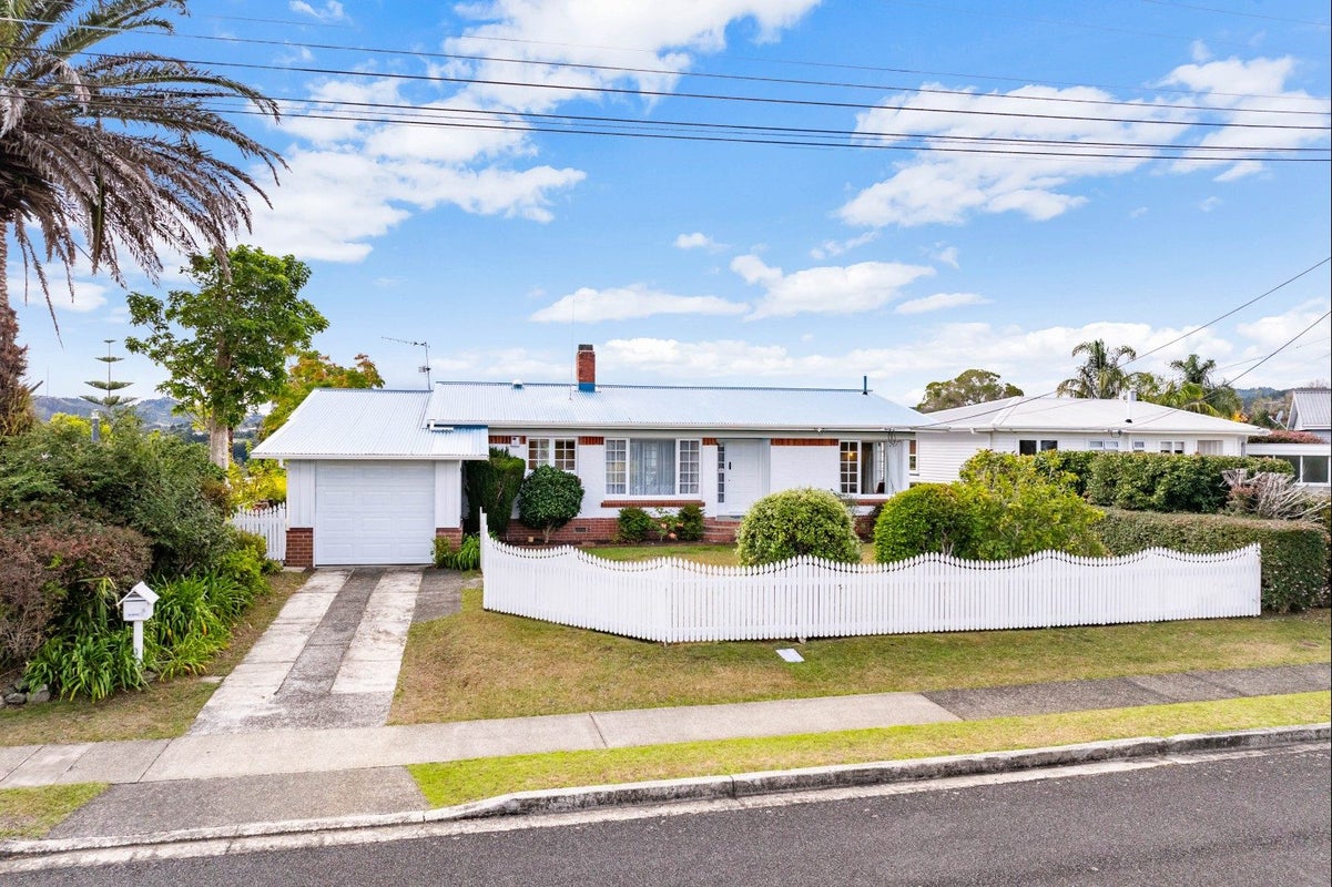 8 George Point Road, Onerahi, Whangarei - Carousel 2