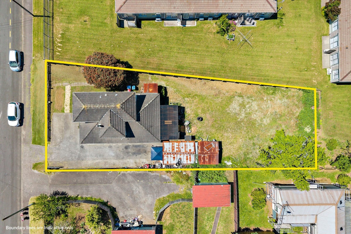 2 Matapan Road, Panmure, Auckland - Carousel 1