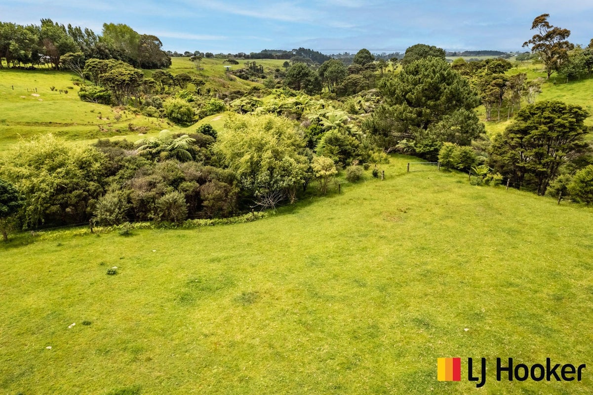 35 Awhitu Central Road, Awhitu, Awhitu - Carousel 2