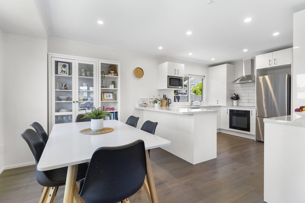 1/260 Birkdale Road, Birkdale, Auckland - Carousel 2