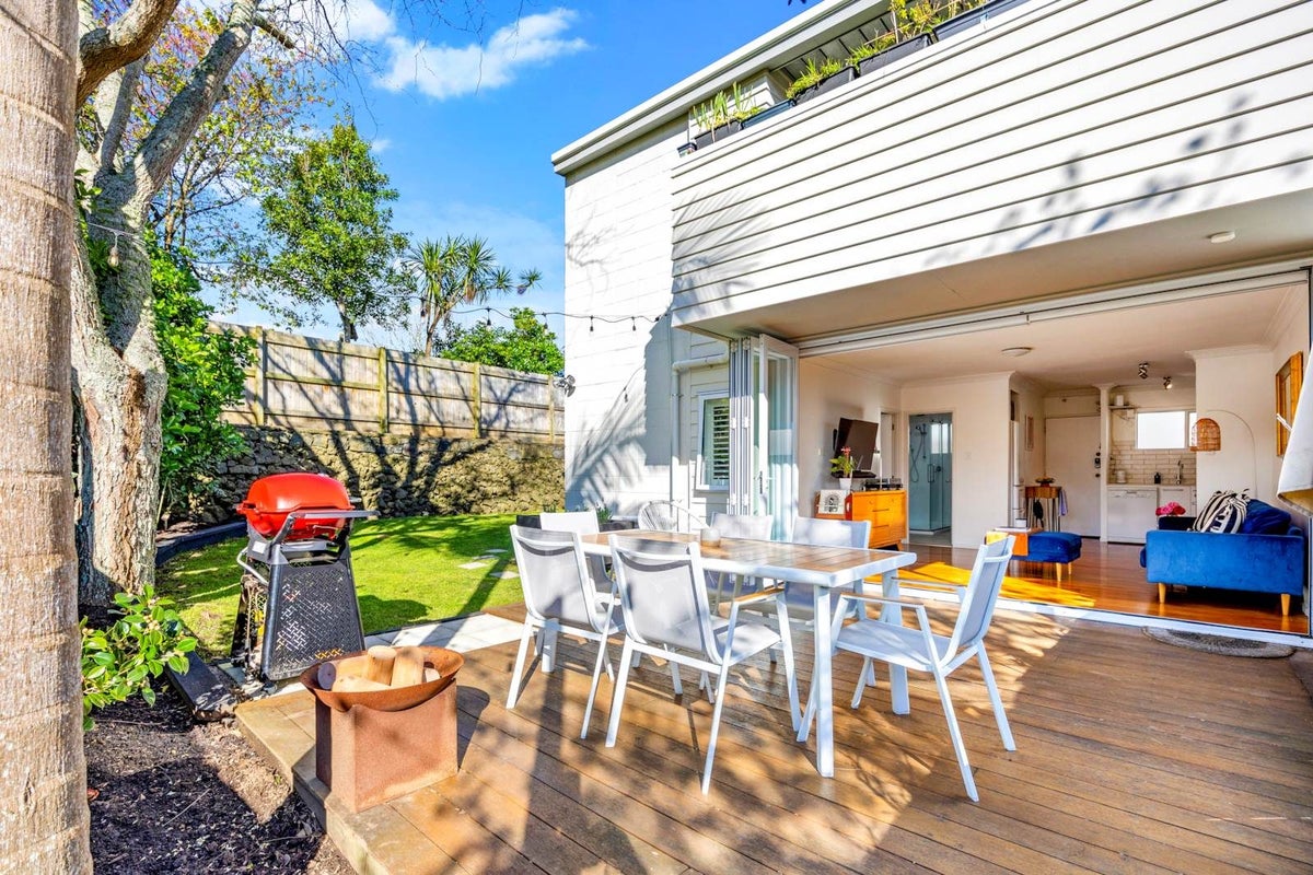 38F Horoeka Avenue, Mount Eden, Auckland - Carousel 1