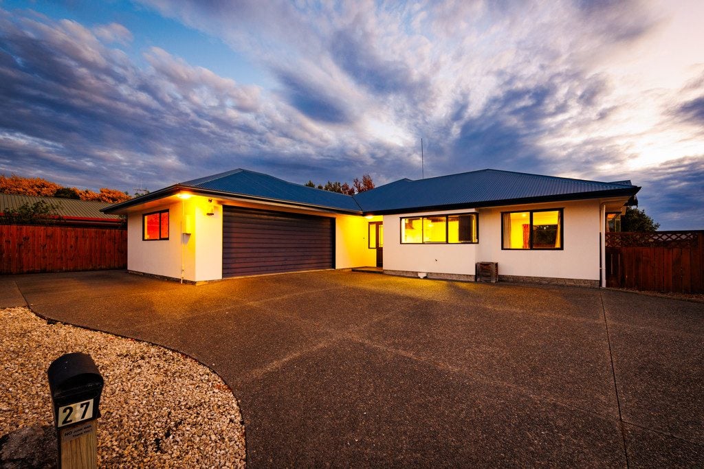 27 Parnell Heights Drive, Kelvin Grove, Palmerston North - Carousel 1