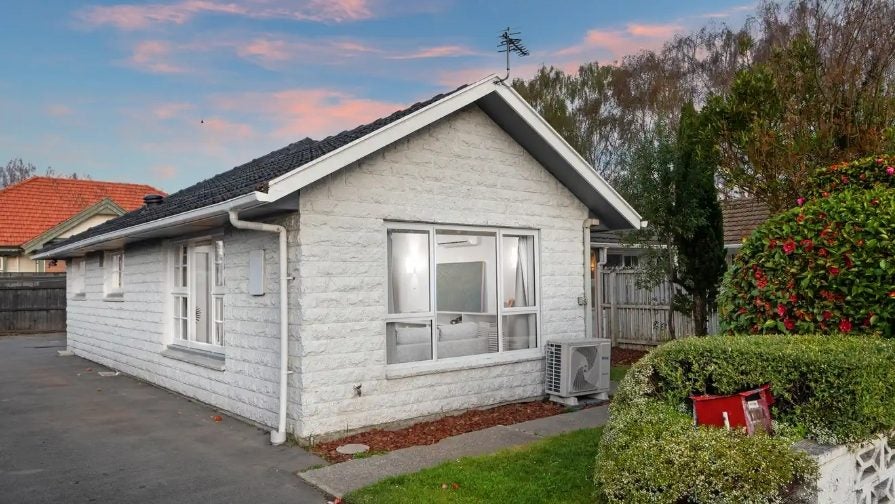 1/170 Waimairi Road, Ilam, Christchurch - Carousel 1