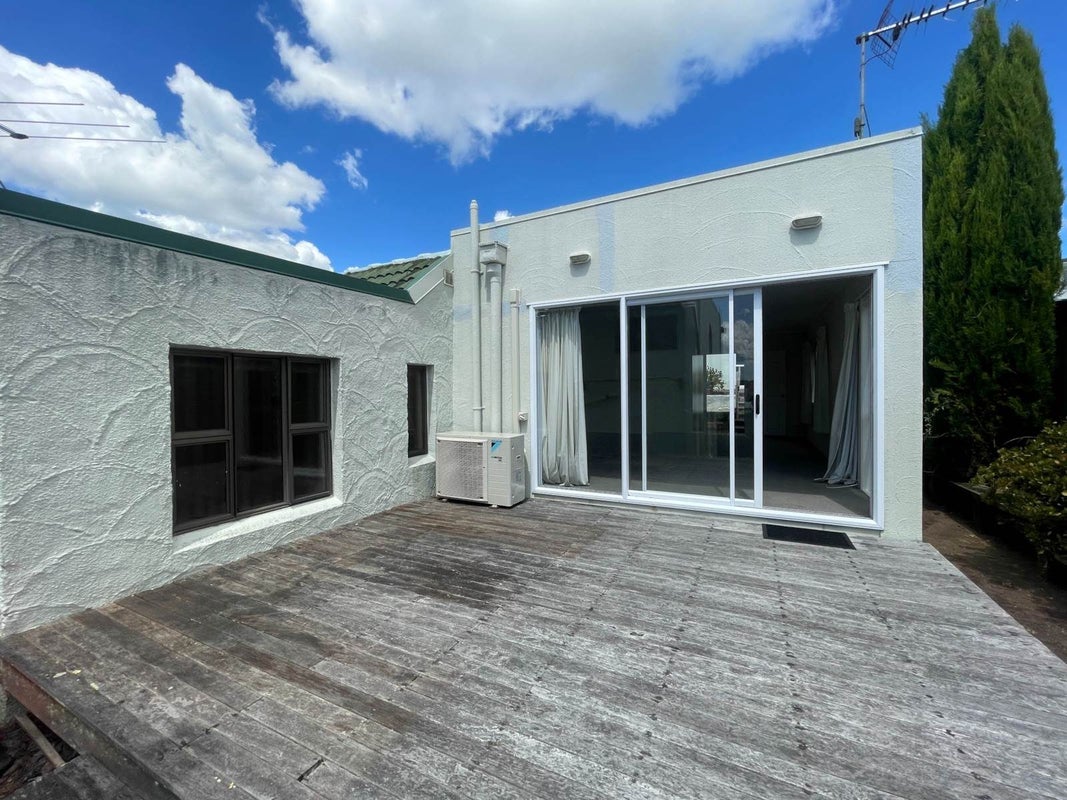 68 Bramley Drive, Farm Cove, Auckland - Carousel 1