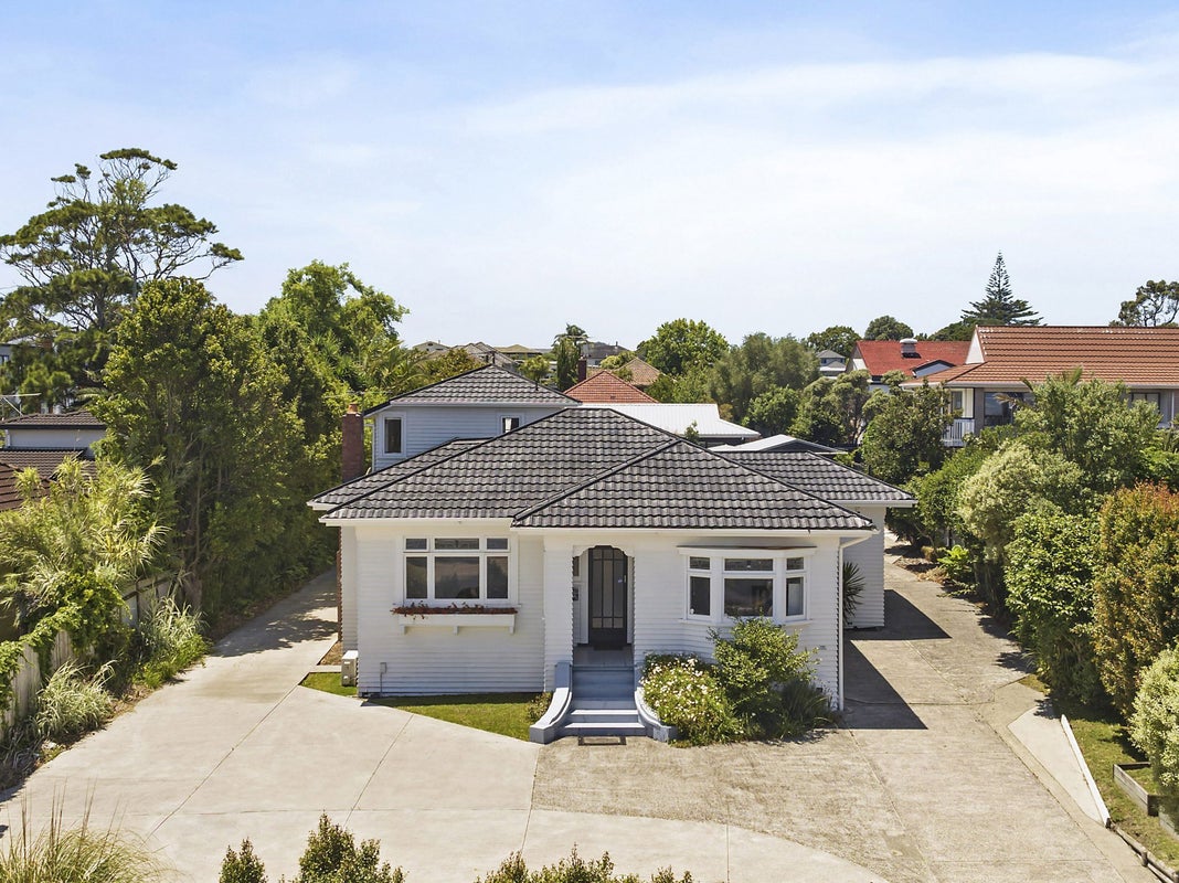 158 Lake Road, Belmont, Auckland - Carousel 1