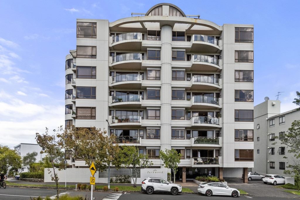 8A/27 George Street, Newmarket, Auckland - Carousel 1