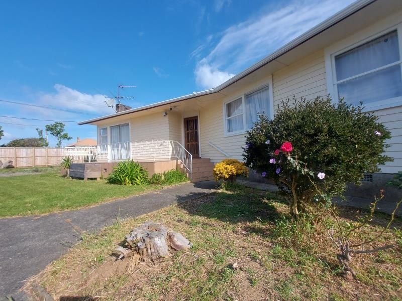 244 Birkdale Road, Birkdale, Auckland - Carousel 1