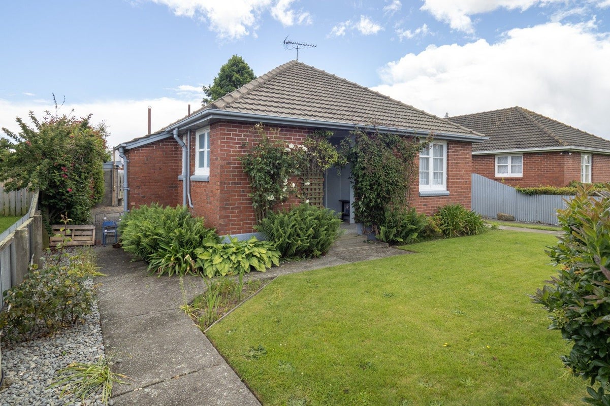 43 Clark Street, Allenton, Ashburton - Carousel 2