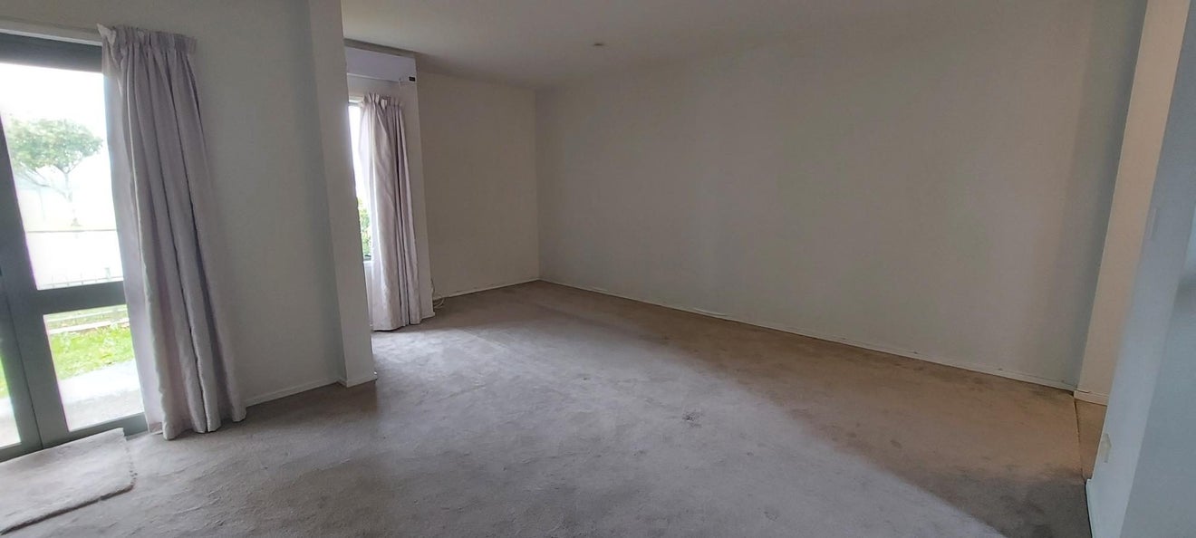 1 Mt Lebanon Lane, Henderson, Auckland - Carousel 2