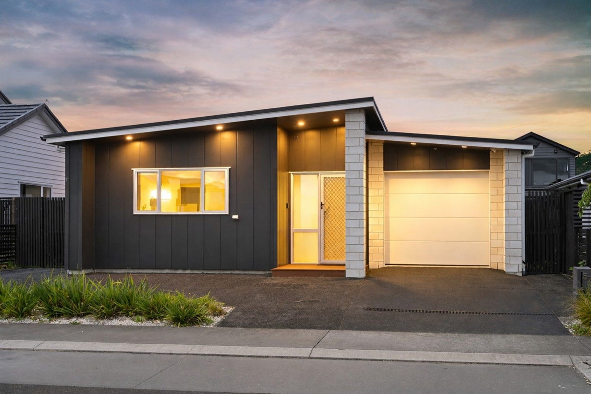 57 Trewern Avenue, Chartwell, Hamilton - Carousel 1