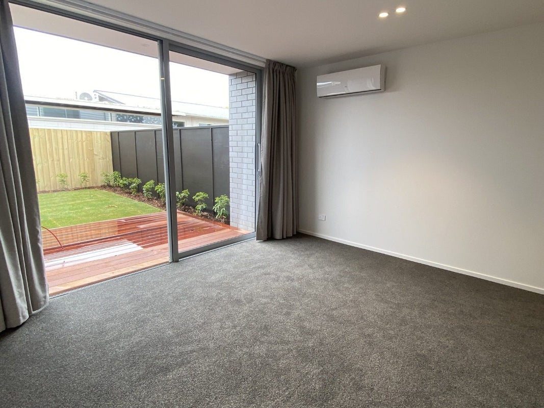 2/113 Huxley Street, Sydenham, Christchurch - Carousel 2
