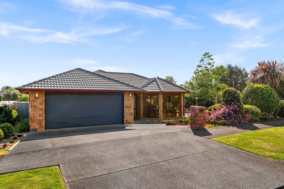 15 Markson Avenue, Onerahi, Whangarei - Carousel 2