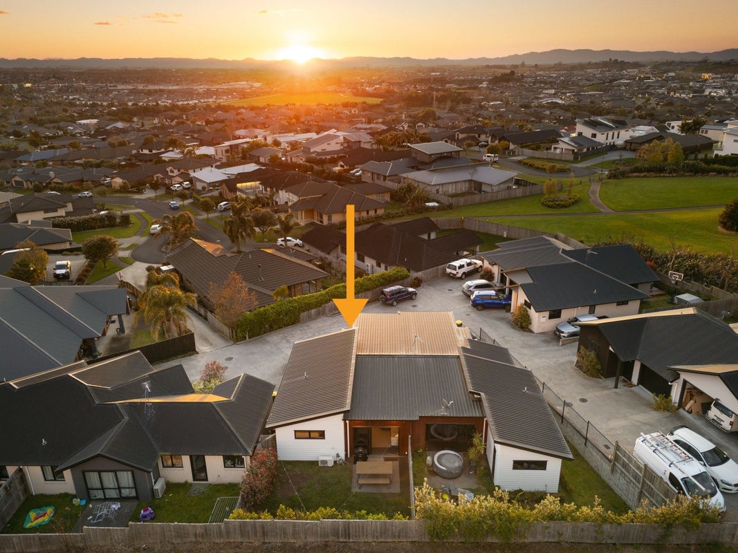 43C Heathfield Avenue, Puketaha, Hamilton - Carousel 1