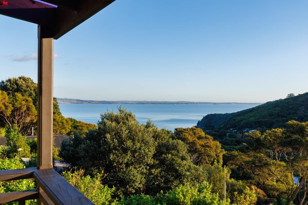 17 O'Brien Road, Omiha, Waiheke Island - Carousel 2