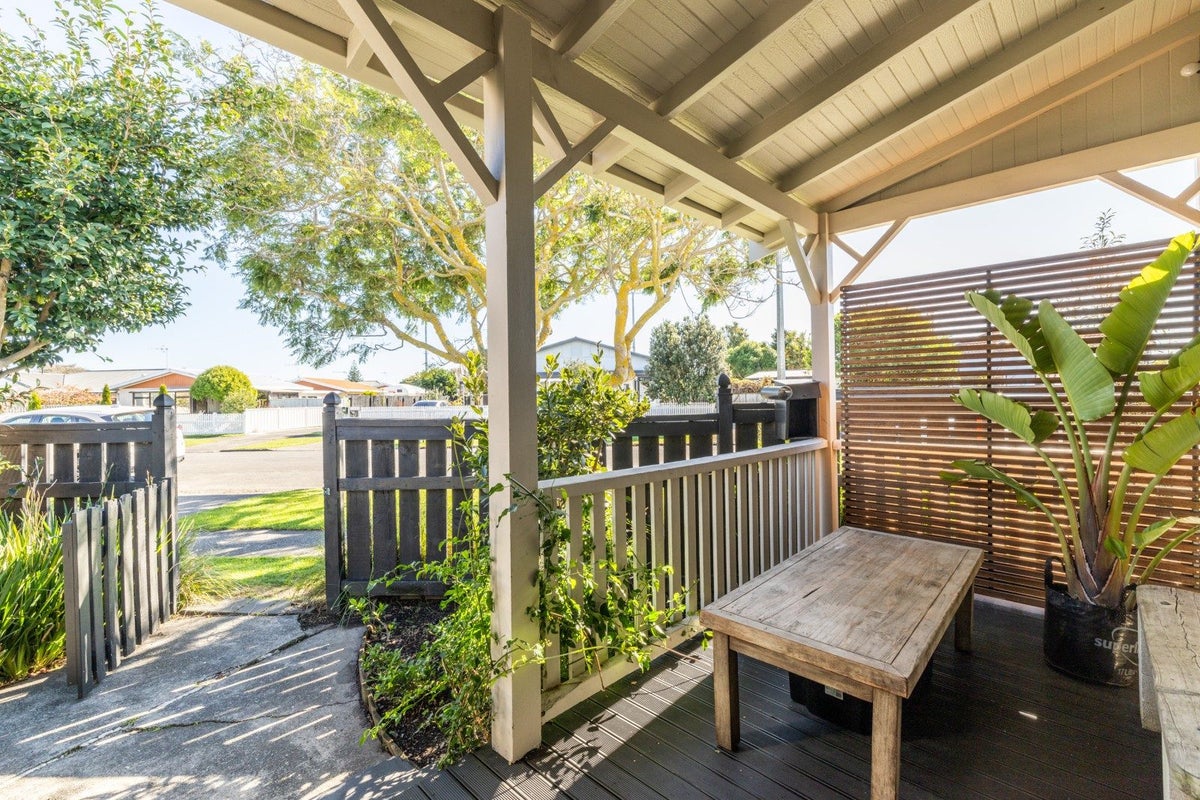2 Ashridge Road, Napier South, Napier, Hawke's Bay - Carousel 2
