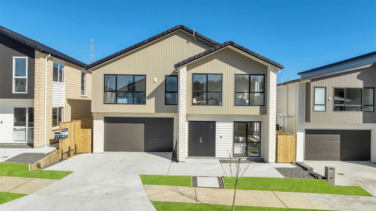 13 Tullymore Drive, Flat Bush, Auckland - Carousel 1